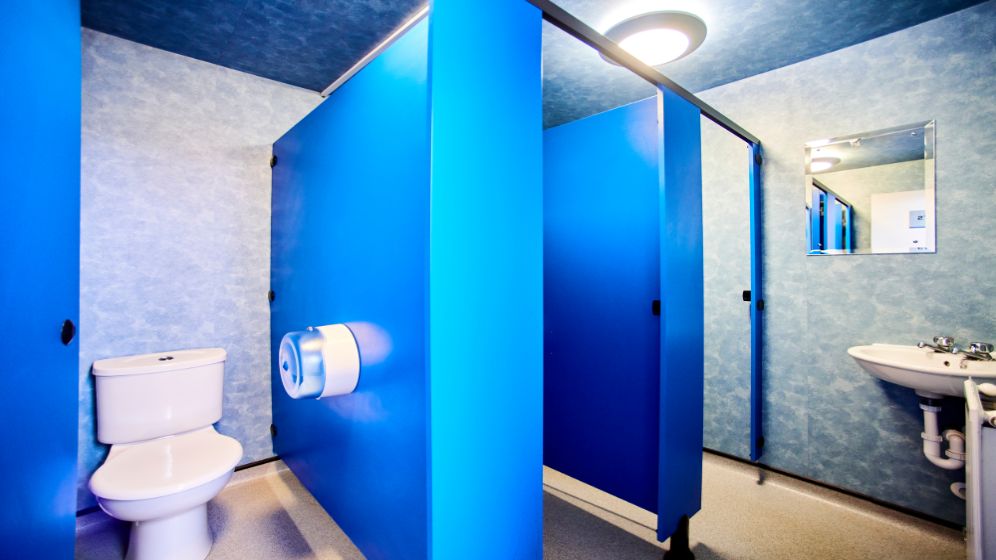 Castle Leazes washbasin room